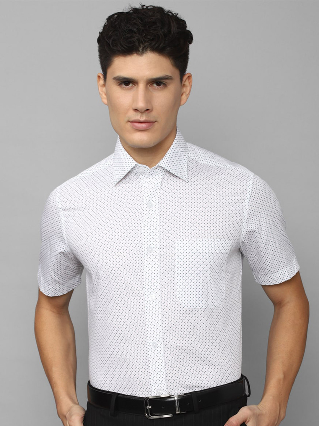 

Louis Philippe Men Printed Formal Pure Cotton Shirt, White