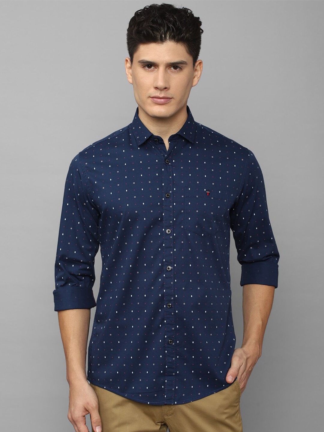 

Louis Philippe Jeans Men Slim Fit Printed Casual Cotton Shirt, Navy blue