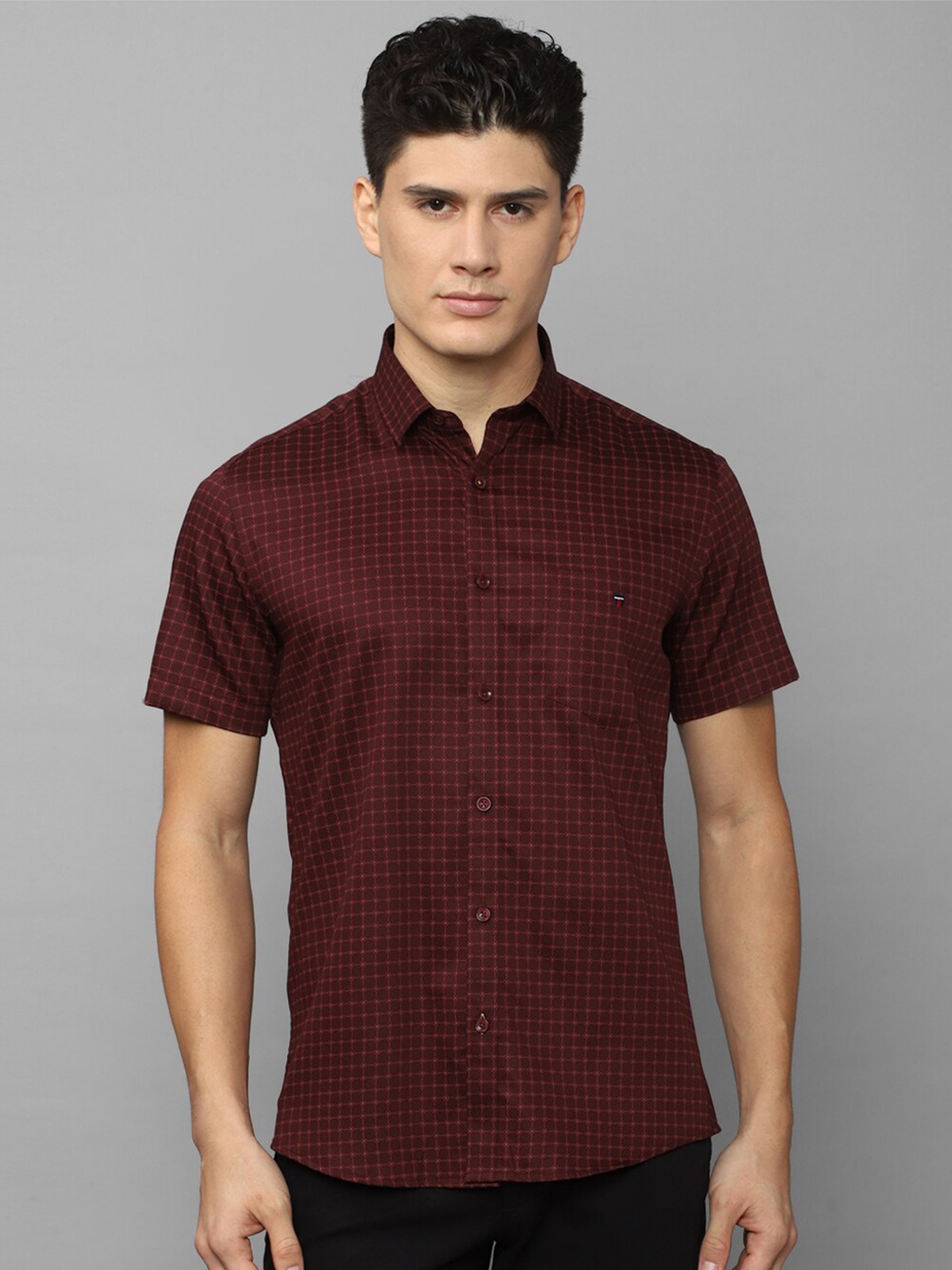 

Louis Philippe Sport Men Checks Cotton Casual Shirt, Maroon