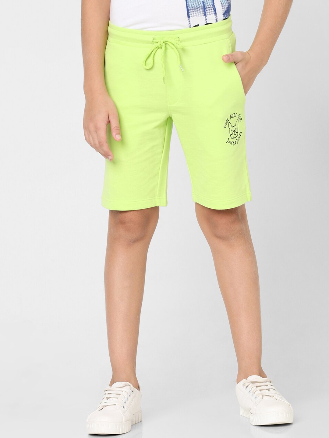 

Jack & Jones Junior Boys Cotton Regular Fit Shorts, Fluorescent green