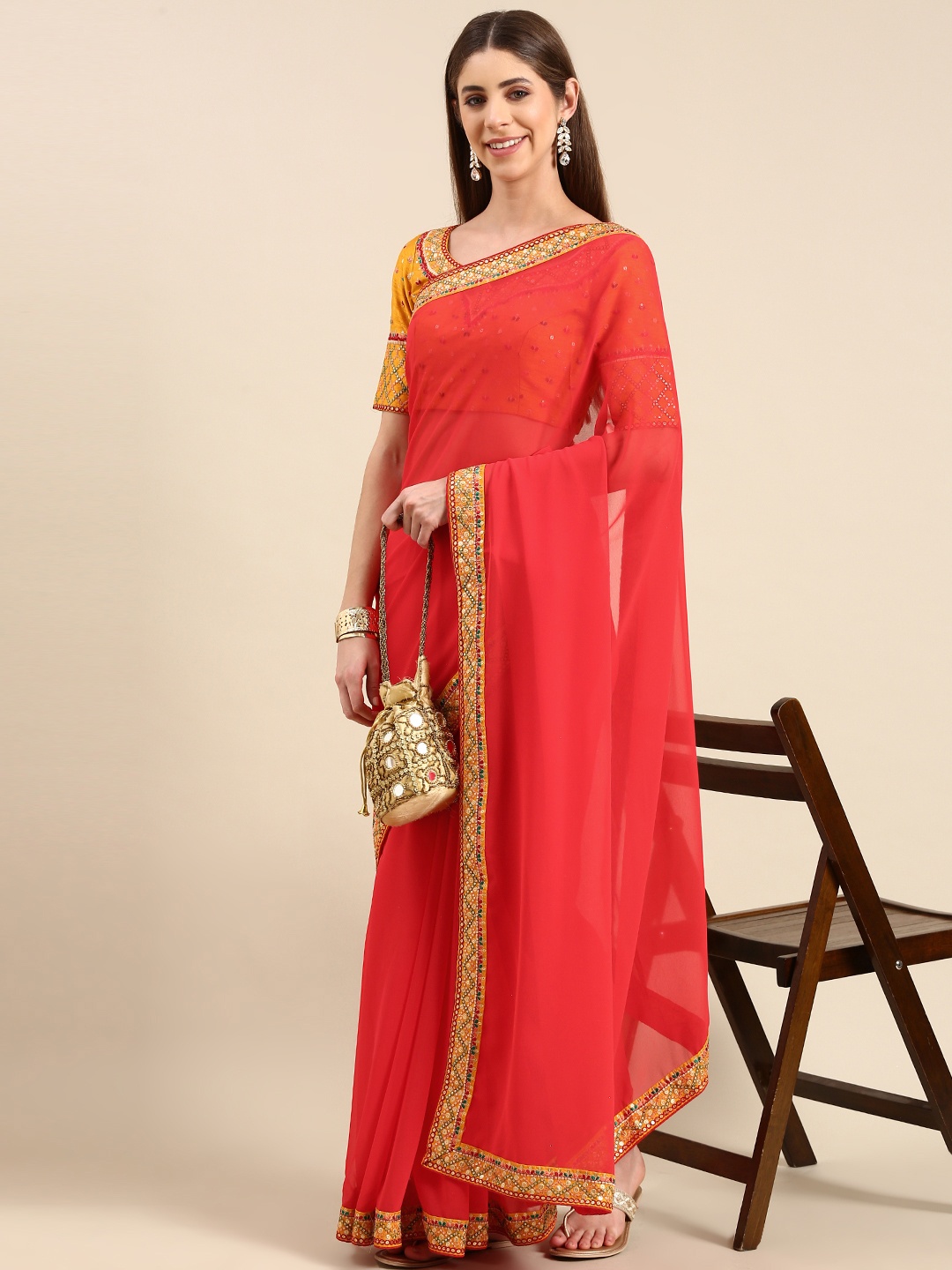 

LOOKNBOOK ART Sequinned Embroidered Silk Blend Saree, Red