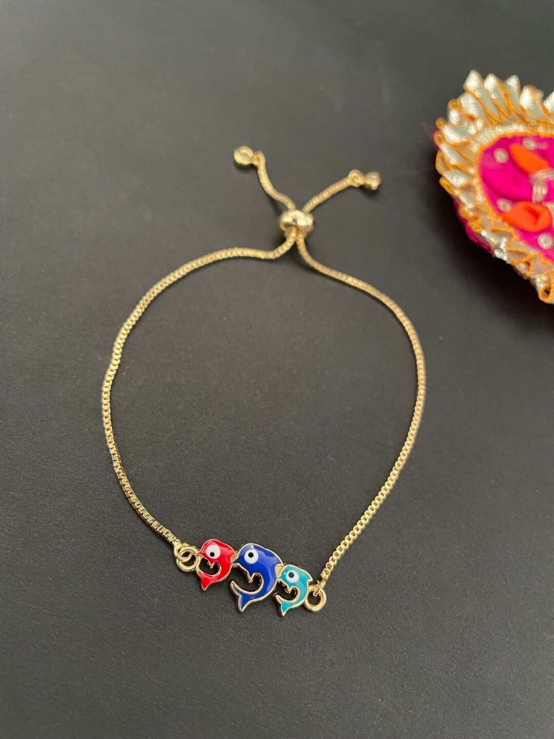 

Digital Dress Room Women Brass Gold-Plated Charm Bracelet