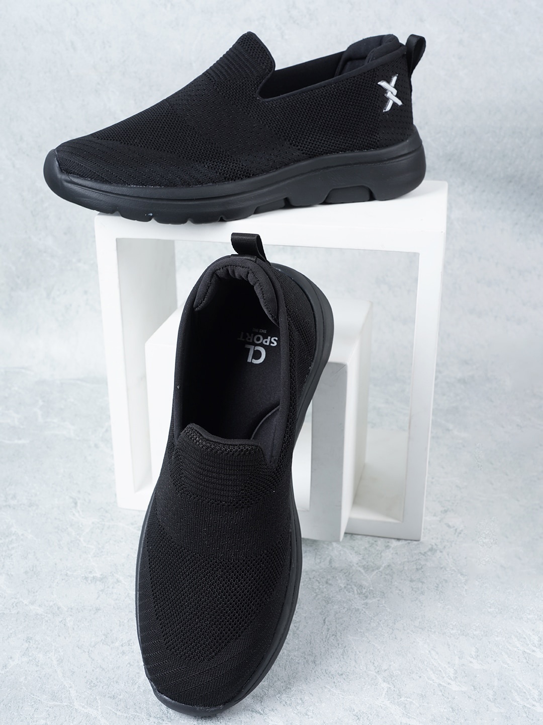 

Carlton London sports Men Lightweight Mesh Slip-On Sneakers, Black