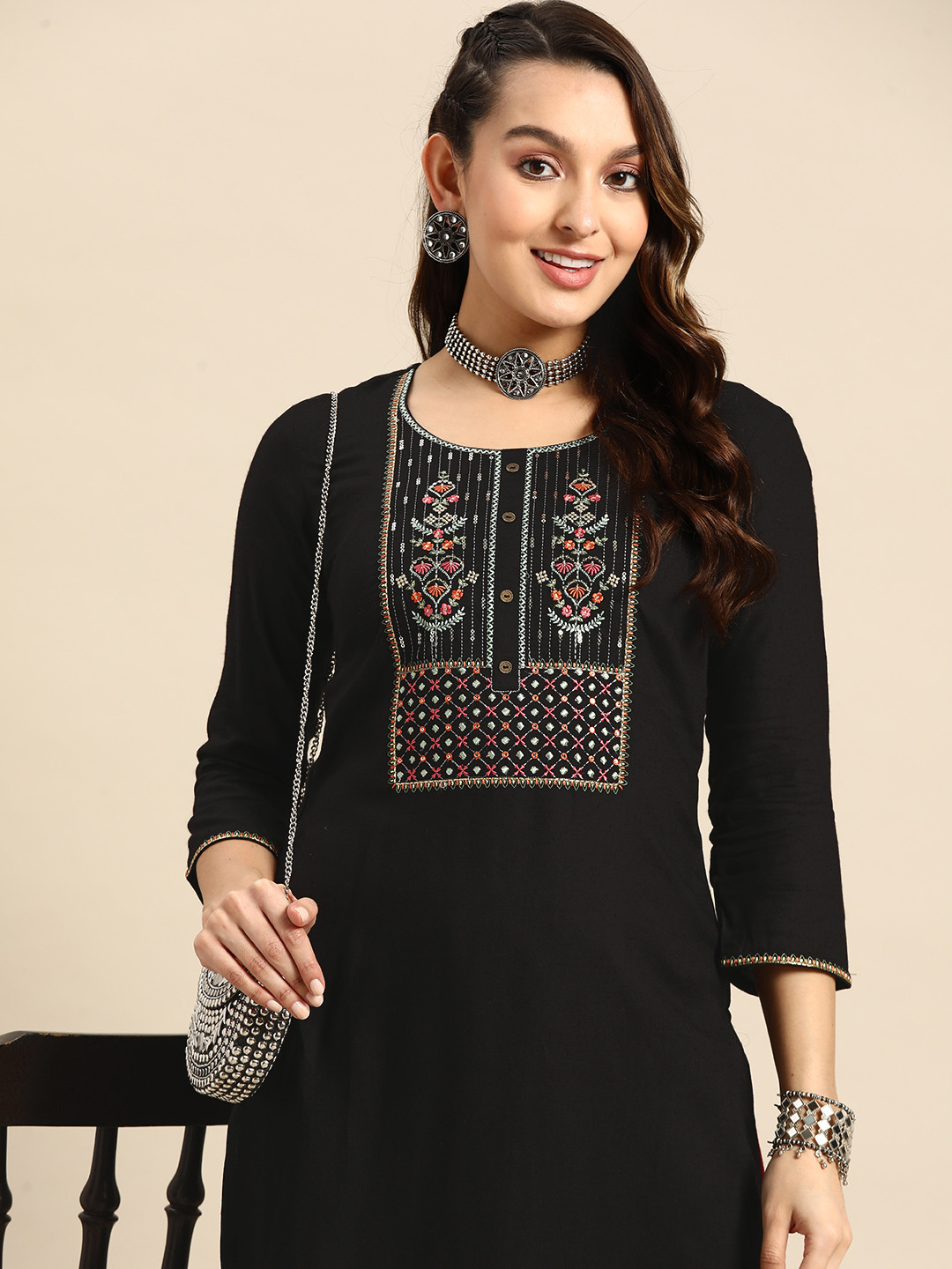 

Sangria Women Floral Yoke Design Sequinned Kurta, Black