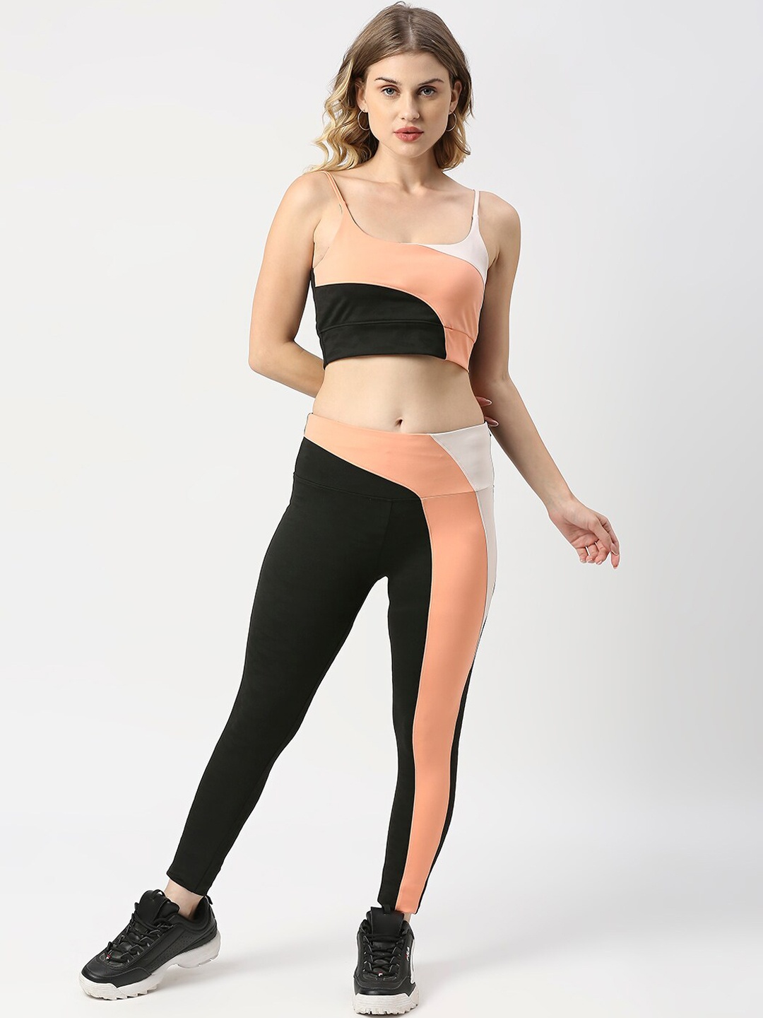 

Blamblack Women Colour-blocked Sports Bra With Leggings Co-Ords, Black