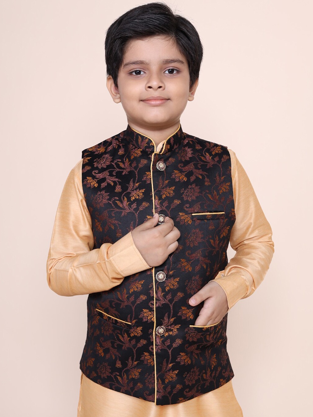 

NAMASKAR Boys Printed Woven Nehru Jackets, Black