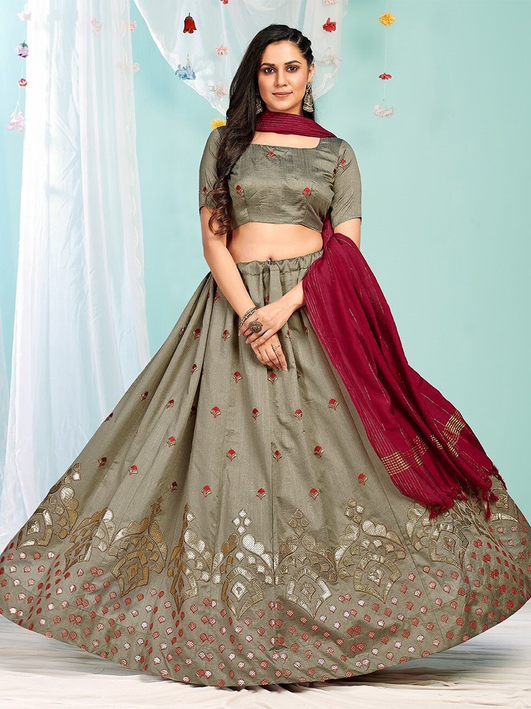 

Fashionuma Embroidered Thread Work Semi-Stitched Lehenga & Unstitched Blouse With Dupatta, Green