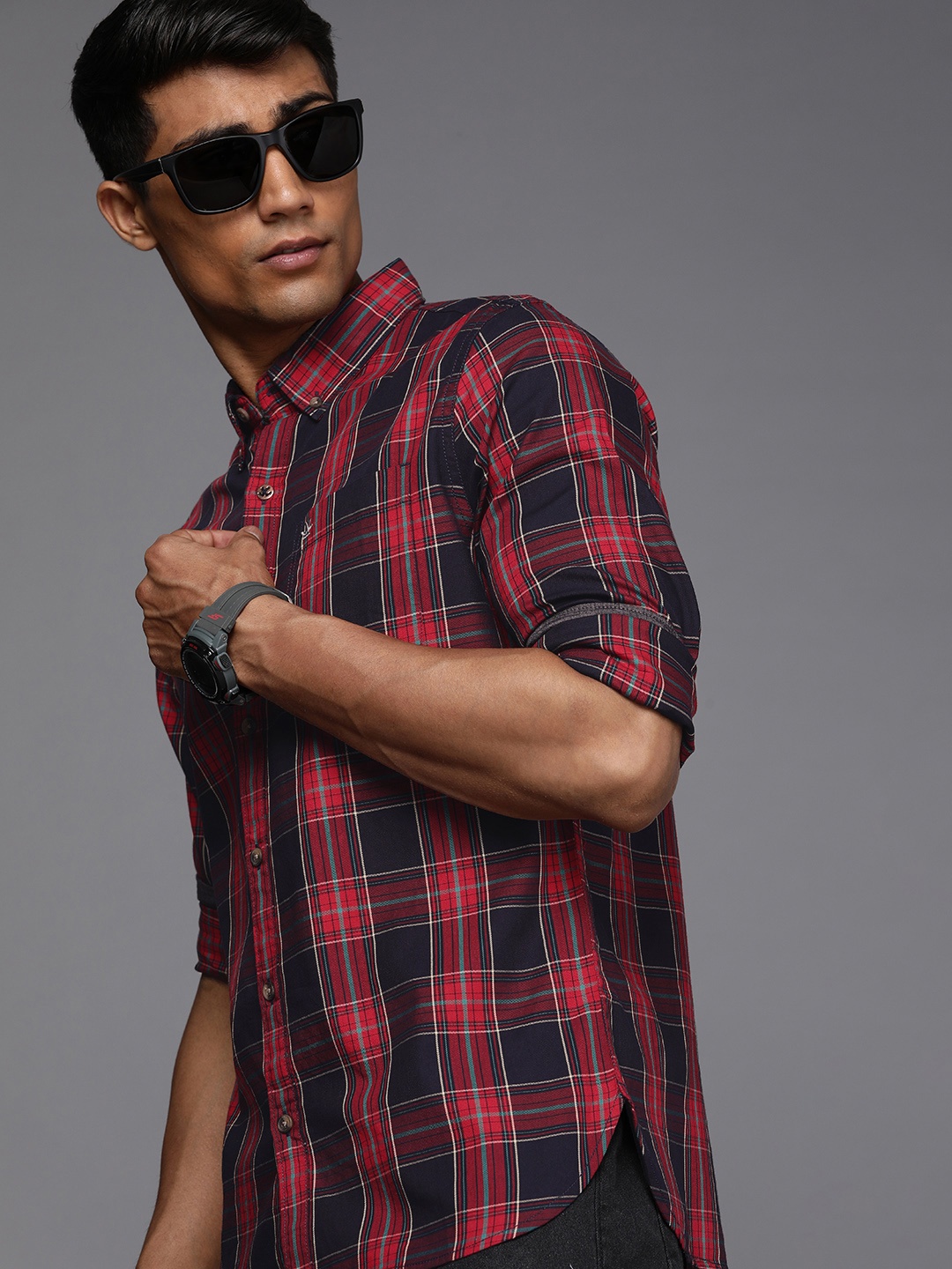 

WROGN Men Pure Cotton Slim Fit Tartan Checked Casual Shirt, Red