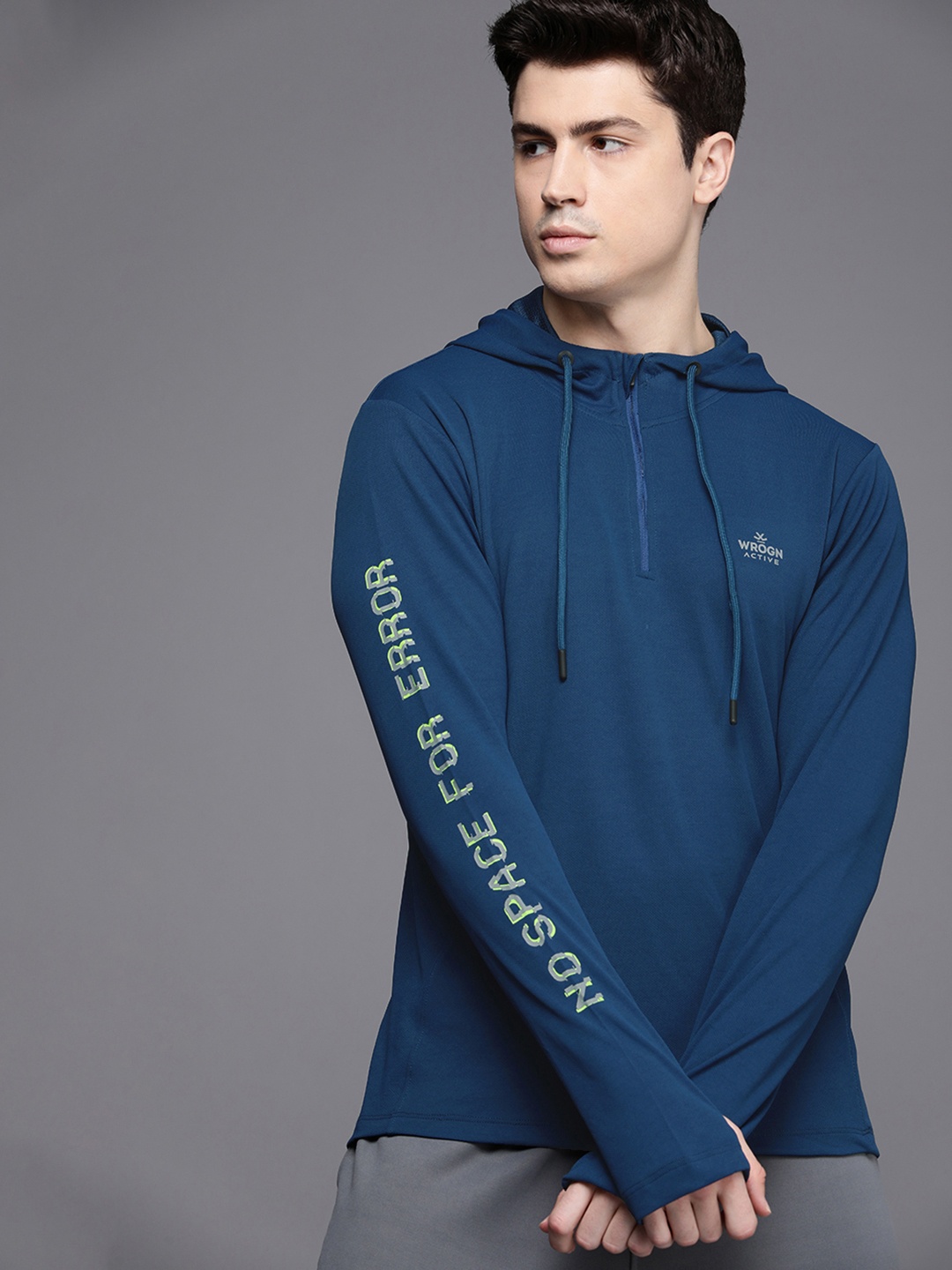 

WROGN ACTIVE Men Thumb Hole Hooded T-shirt, Navy blue