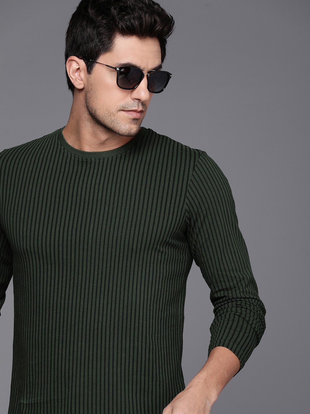 

WROGN Men Striped Pure Cotton Slim Fit T-shirt, Olive