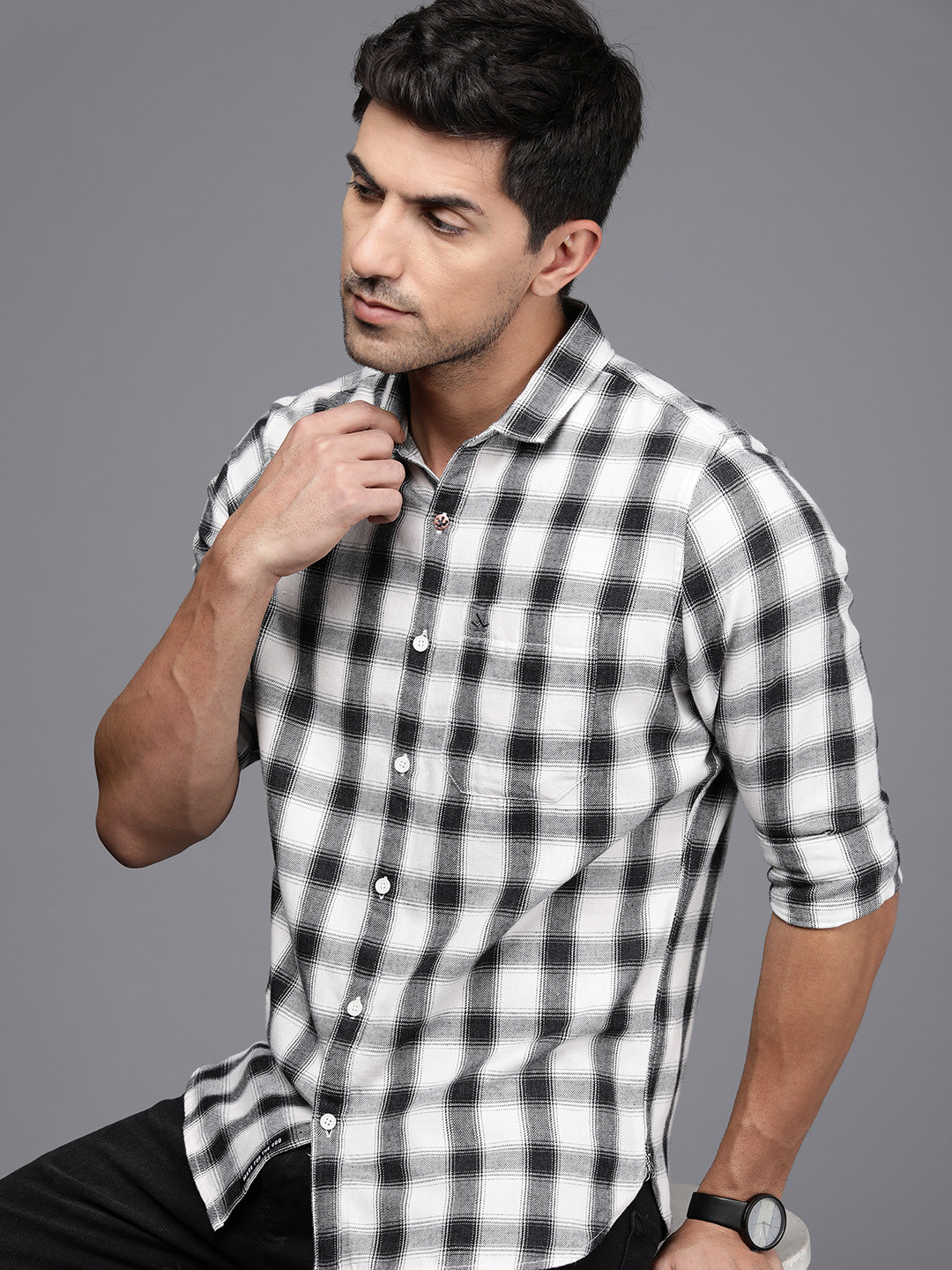 

WROGN Men Slim Fit Checked Casual Shirt, White