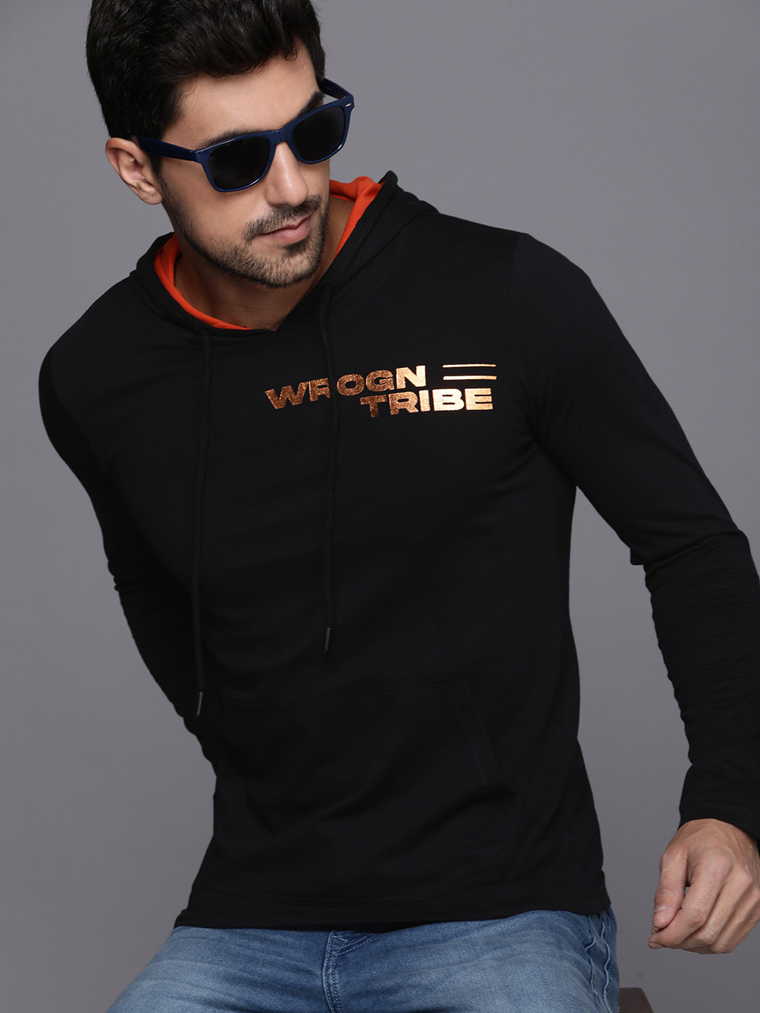 

WROGN Men Pure Cotton Brand Logo Printed Hooded Slim Fit T-shirt, Black