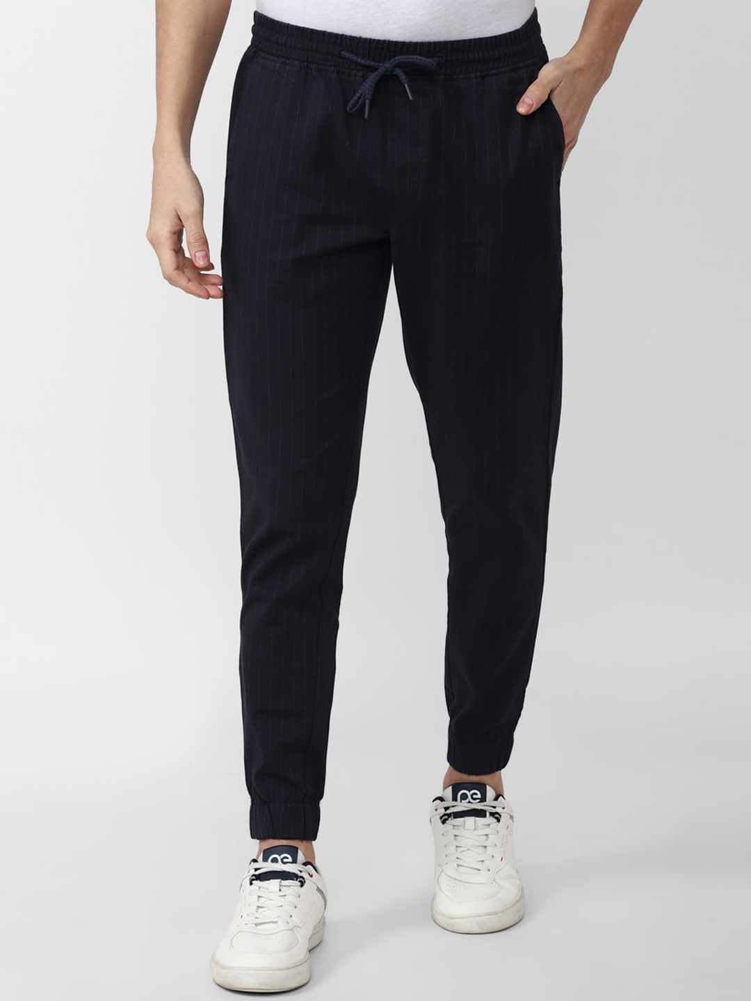 

Peter England Casuals Men Slim Fit Joggers, Navy blue