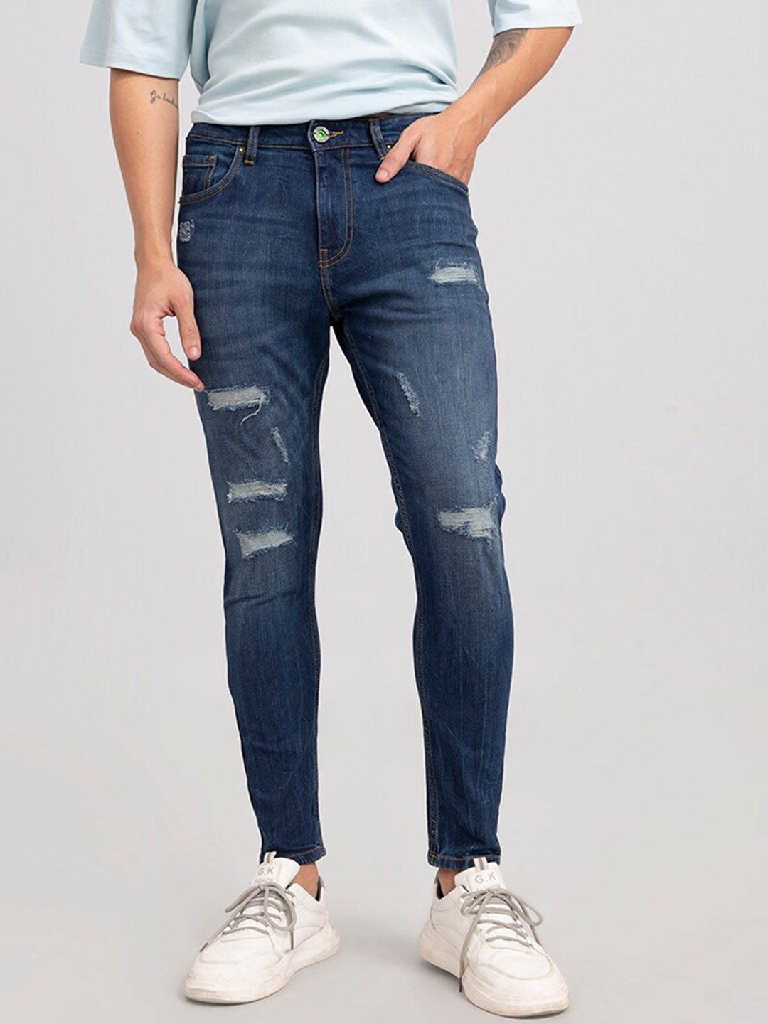 

Snitch Men Skinny Fit Mildly Distressed Light Fade Cotton Jeans, Blue