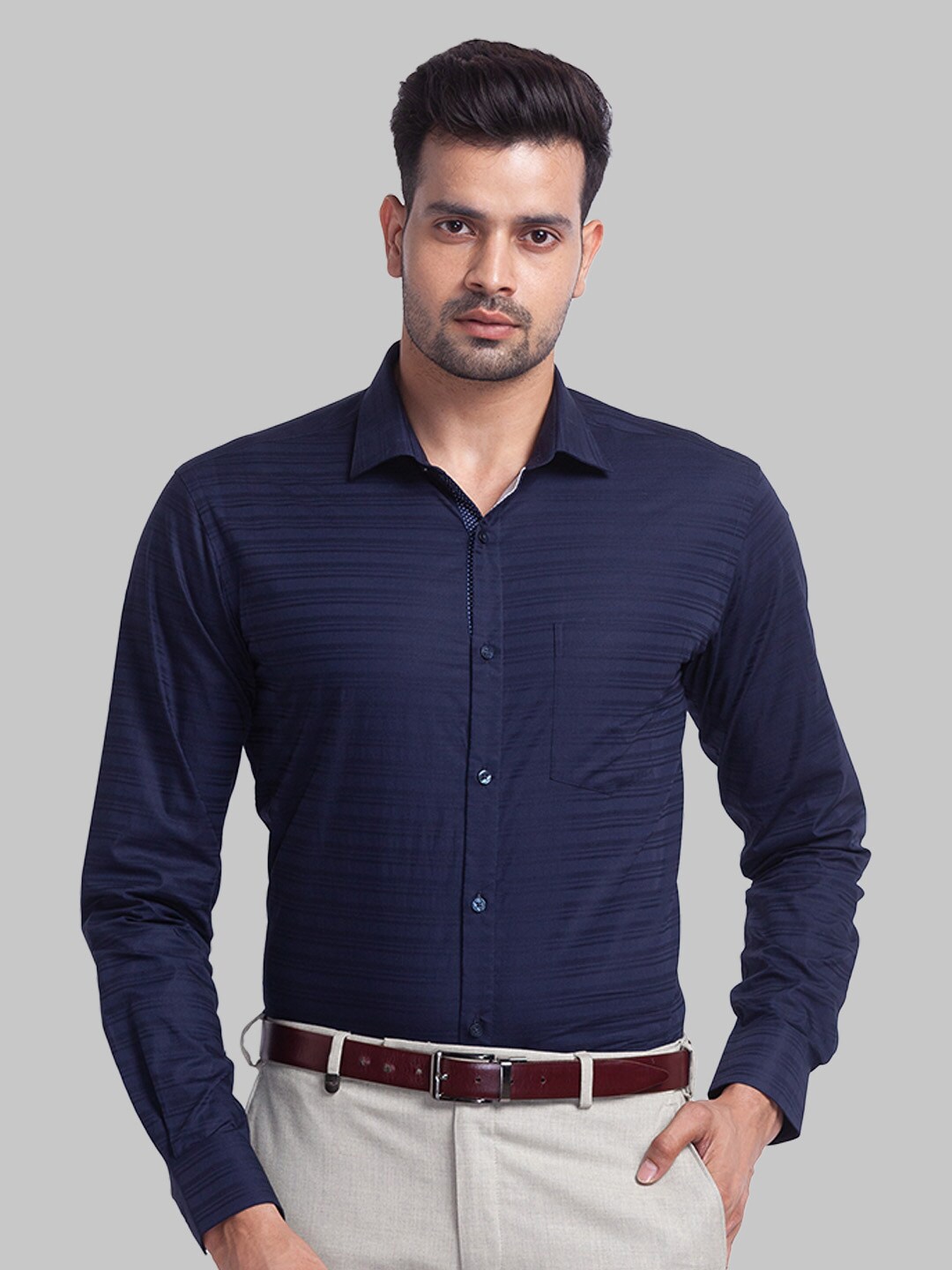 

Park Avenue Men Slim Fit Striped Cotton Formal Shirt, Navy blue