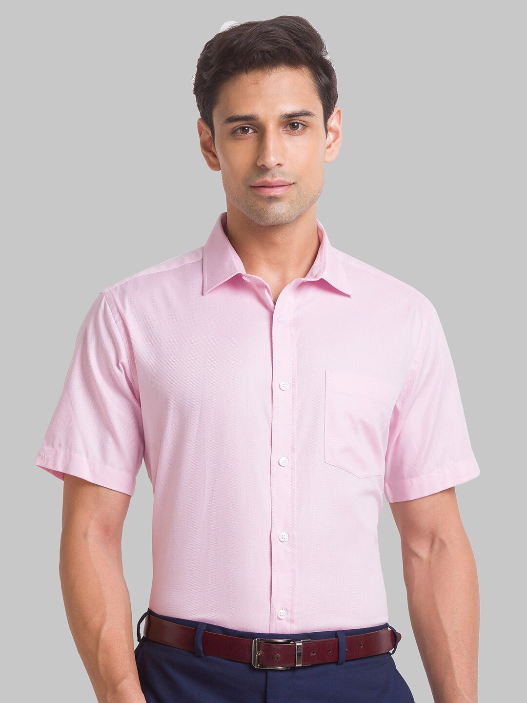 

Park Avenue Men Slim Fit Formal Cotton Shirt, Pink