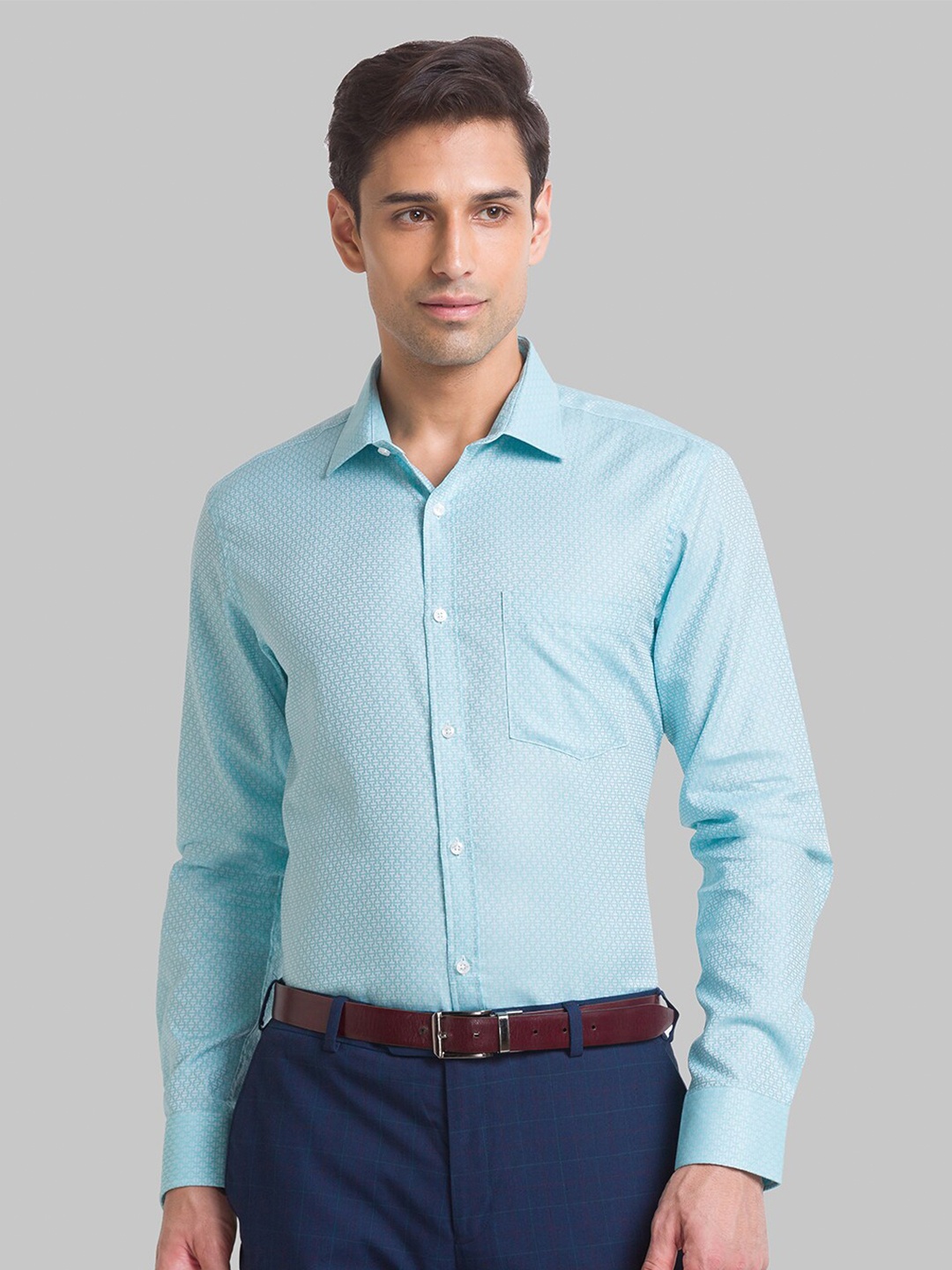 

Park Avenue Men Slim Fit Checked Formal Cotton Shirt, Green