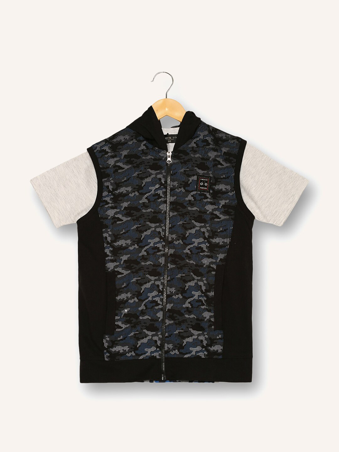 

V2 Value & Variety Boys Printed Pure Cotton T-shirt, Black