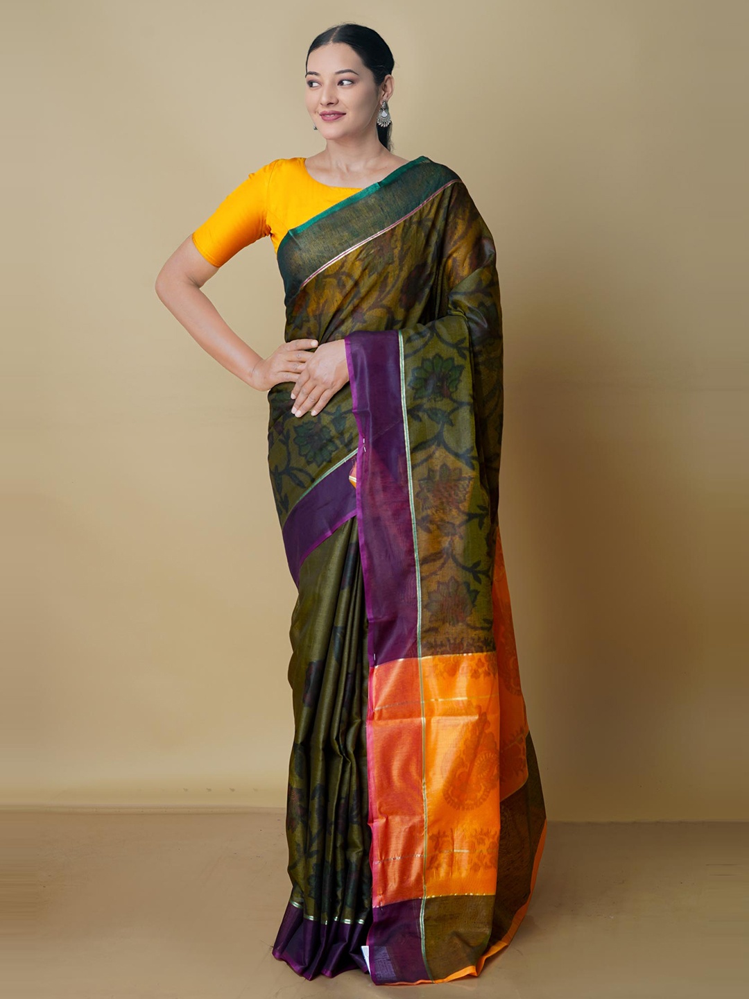 

Unnati Silks Ethnic Motifs Printed Zari Chanderi Saree, Green