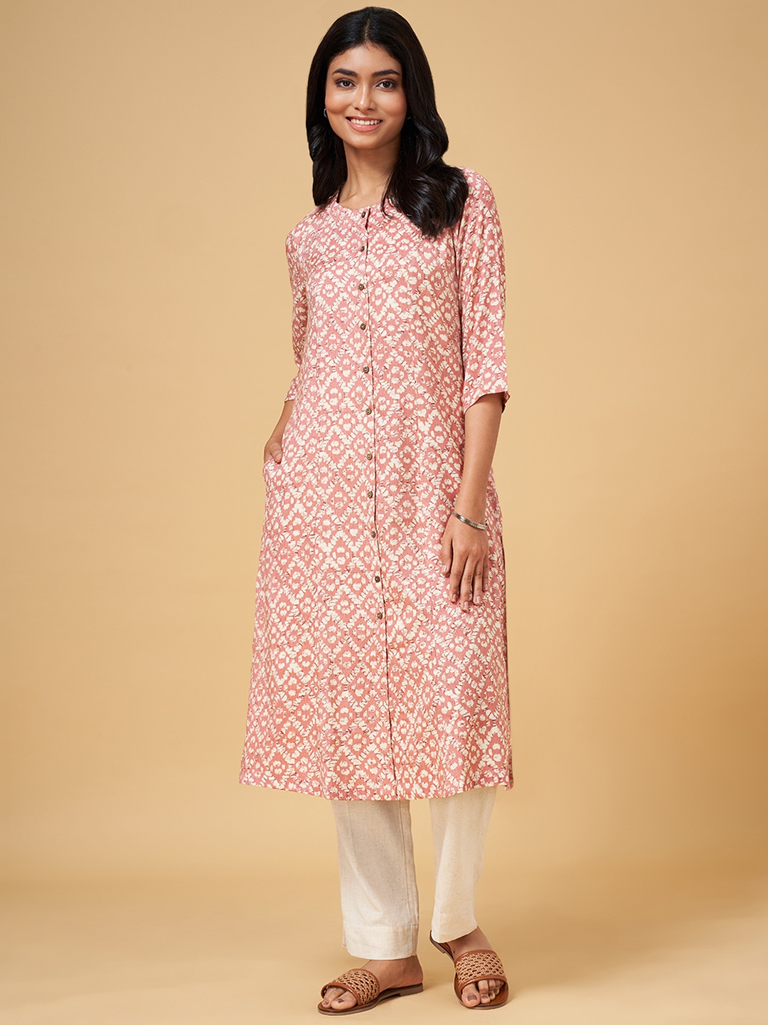 

YU by Pantaloons Women Geometric Woven Design A-Line Kurta, Pink