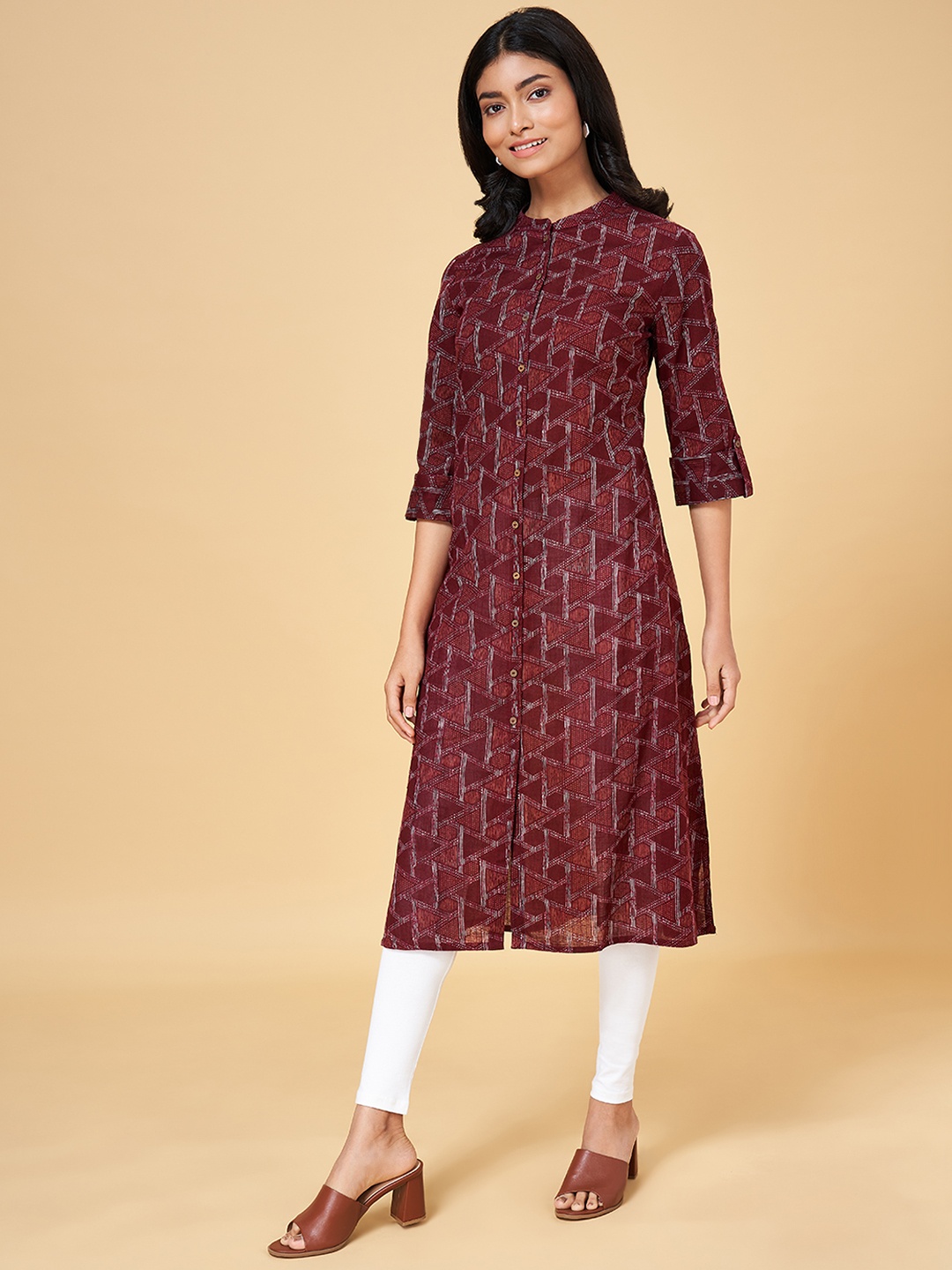 

YU by Pantaloons Women Maroon Dyed Keyhole Neck Thread Work Anarkali Kurta