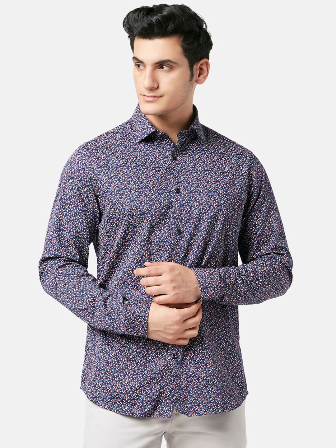

BYFORD by Pantaloons Men Slim Fit Floral Printed Casual Cotton Shirt, Navy blue