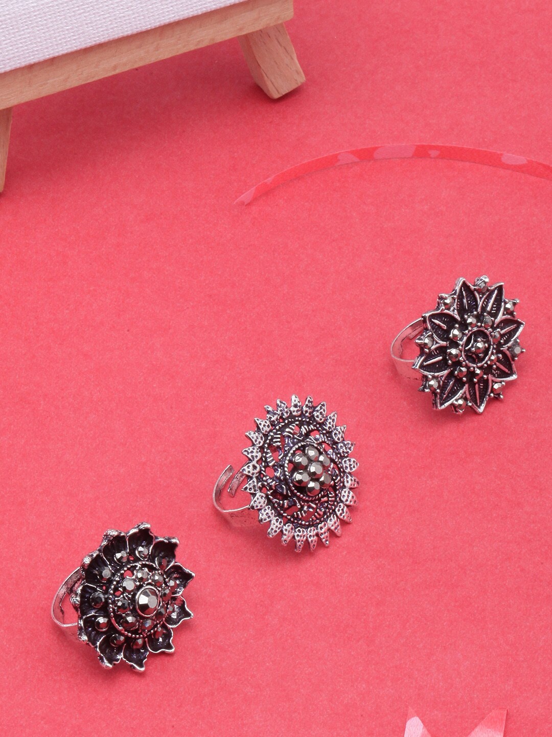 

Anouk Set Of 3 Silver-Plated Stones Studded Finger Rings