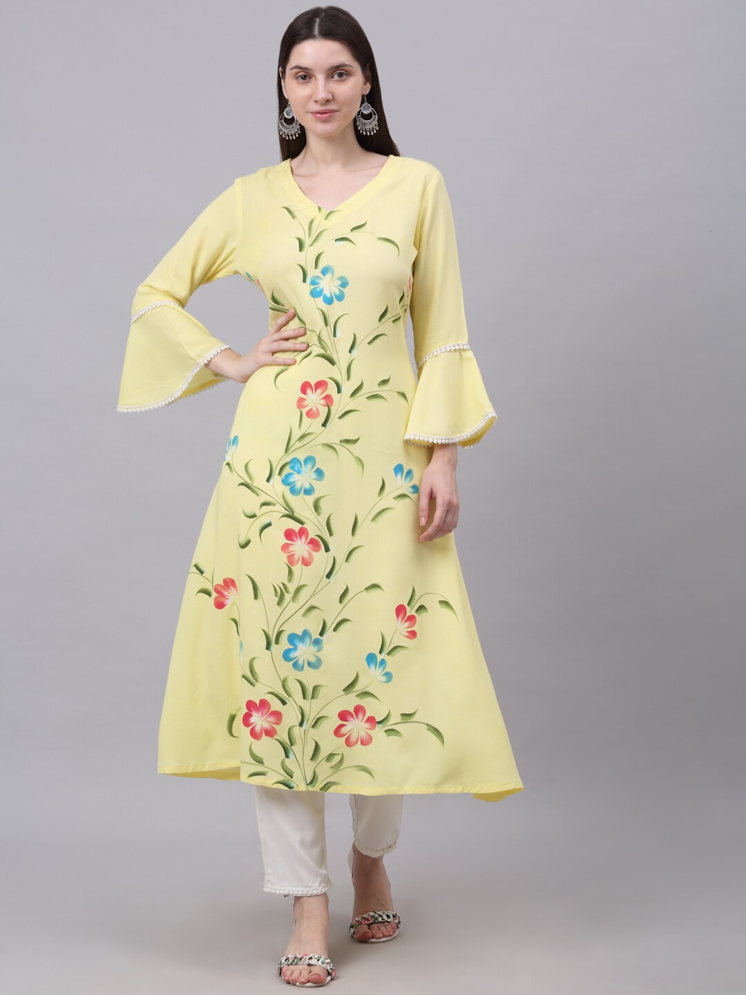 

KALINI Women Floral Printed Kurta With Trousers & Dupatta, Yellow