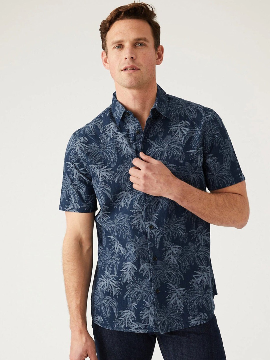 

Marks & Spencer Men Spread Collar Floral Printed Casual Cotton Shirt, Navy blue