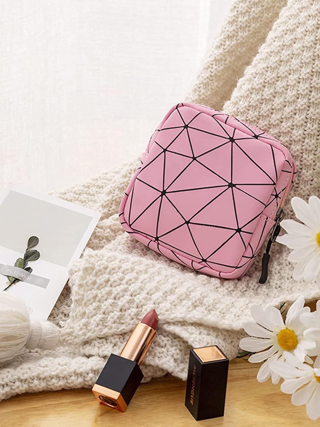 

HOUSE OF QUIRK Pink & Black Printed Printed Waterproof Travel Pouch