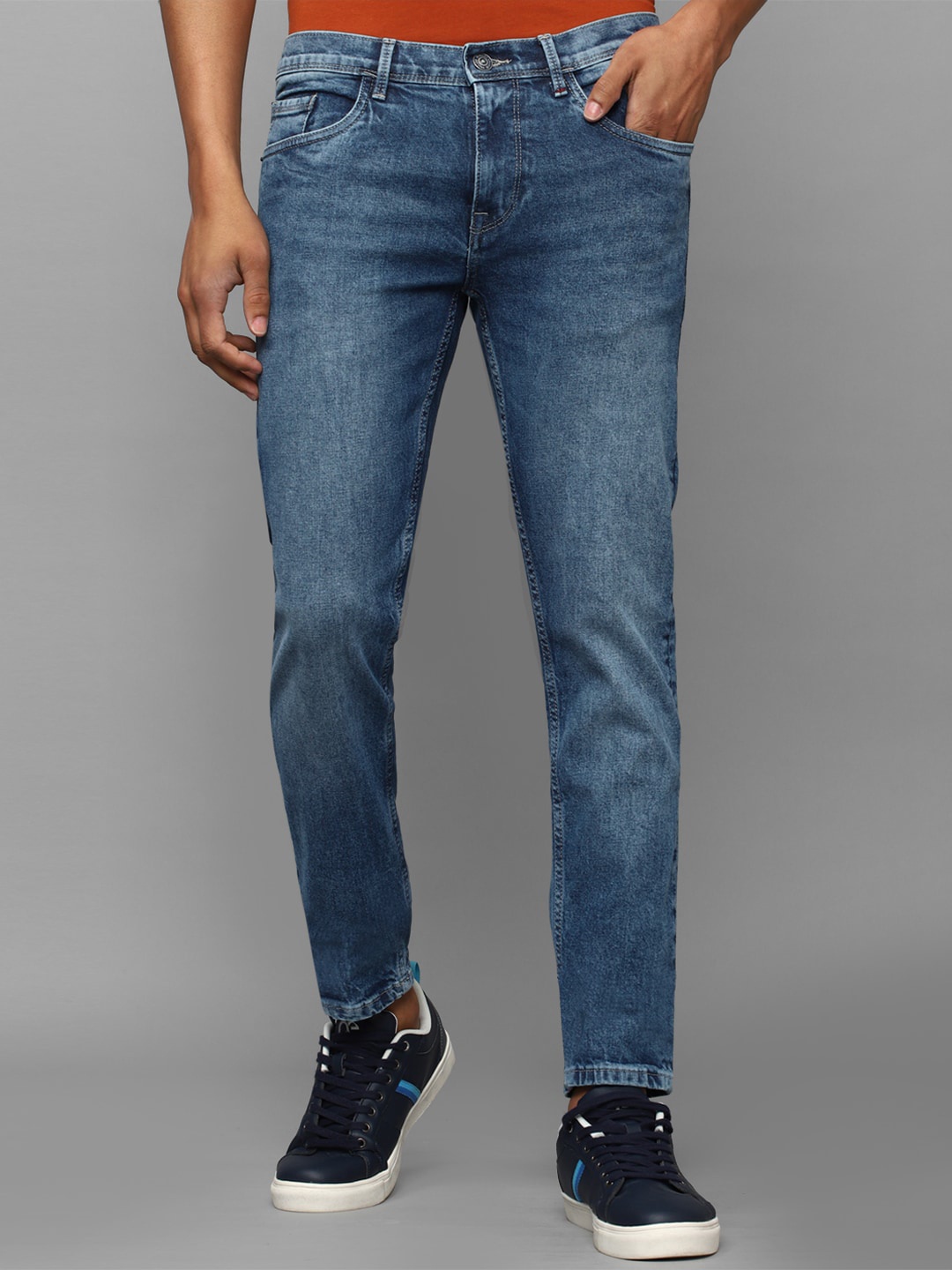 

Allen Solly Sport Men Skinny Fit Heavy Fade Jeans, Blue