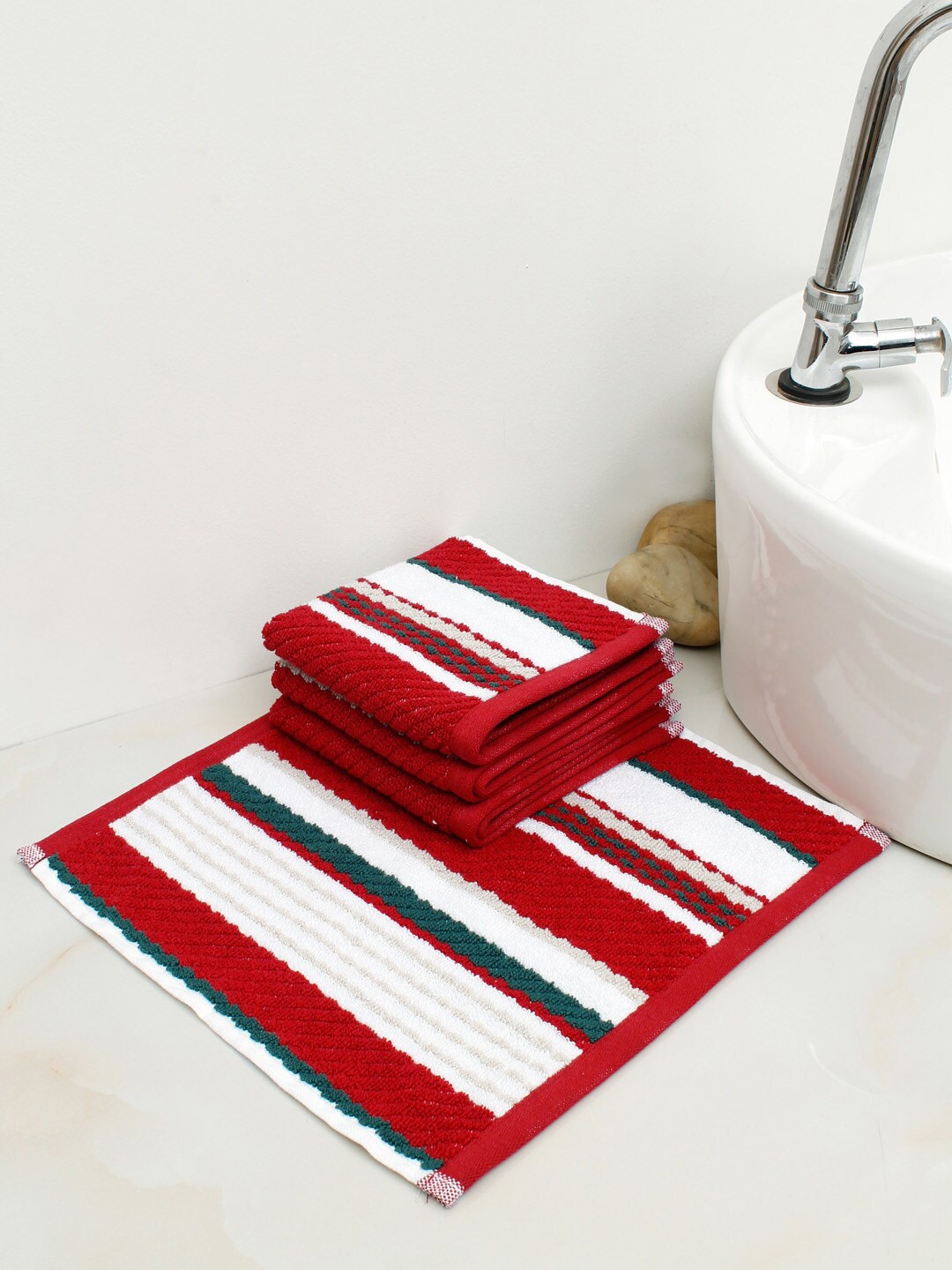 

AVI Living 4-Pcs Red & White Striped 500 GSM Pure Cotton Face Towels