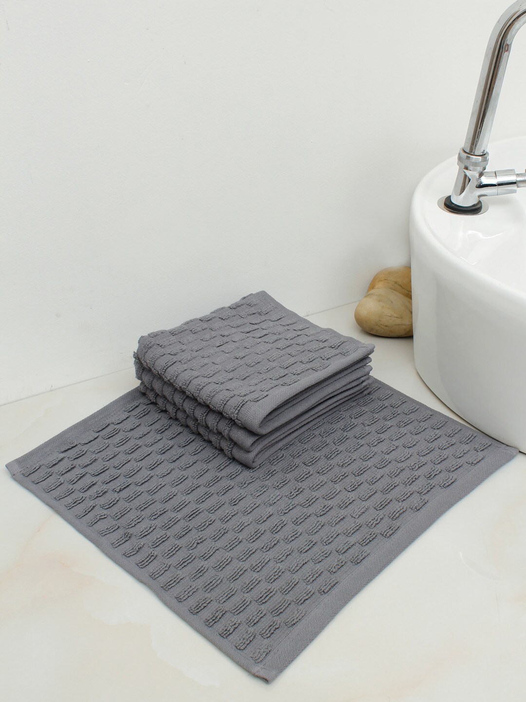 

AVI Living Grey 4-Pieces Textured 500 GSM Pure Cotton Face Towels