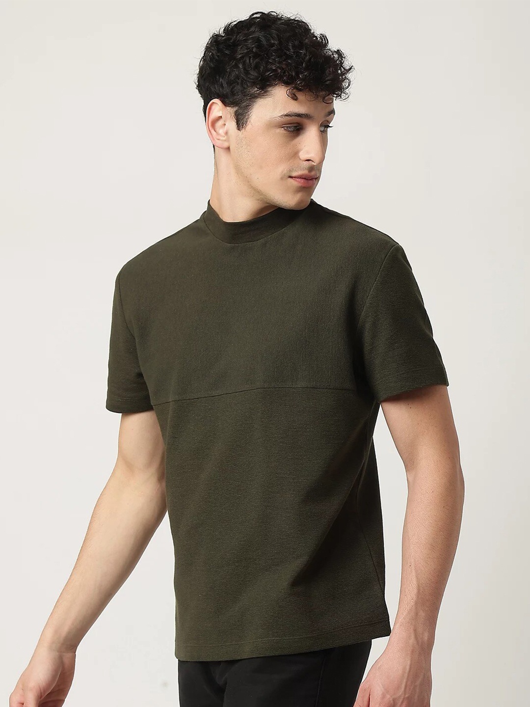 

Marks & Spencer Men Short Sleeves T-shirt, Green