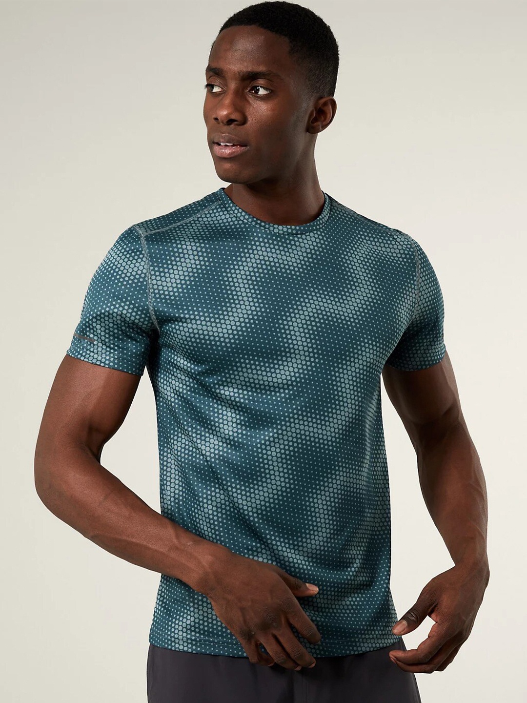 

Marks & Spencer Men Graphic Printed T-shirt, Teal