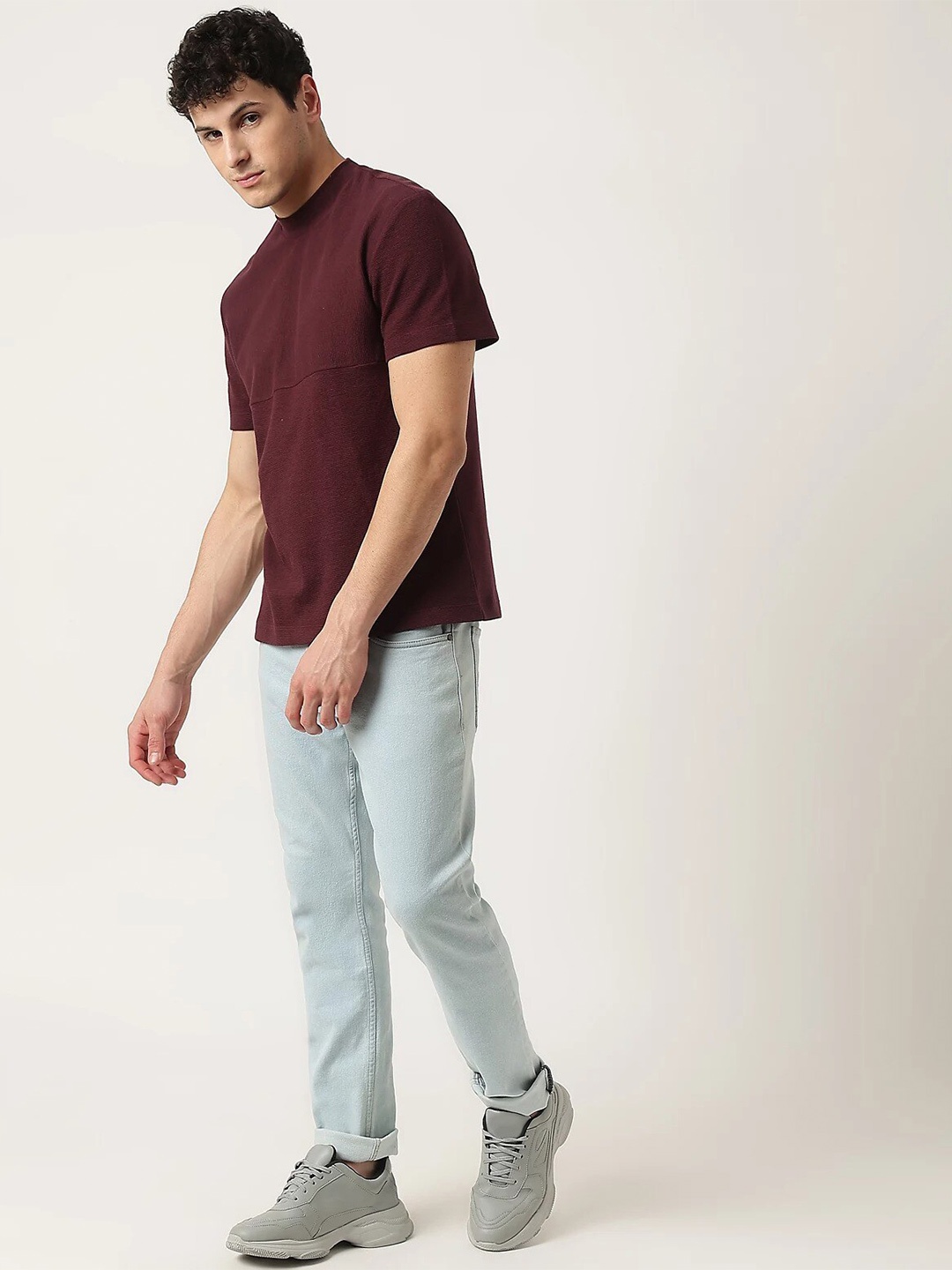 

Marks & Spencer Men Round Neck T-shirt, Maroon