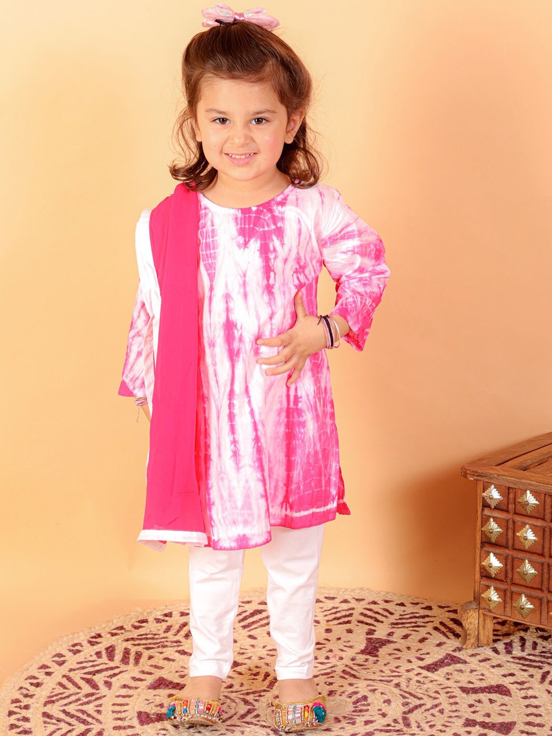 

VASTRAMAY Girls Dyed Pure Cotton Holi Kurta With Dupatta, Pink