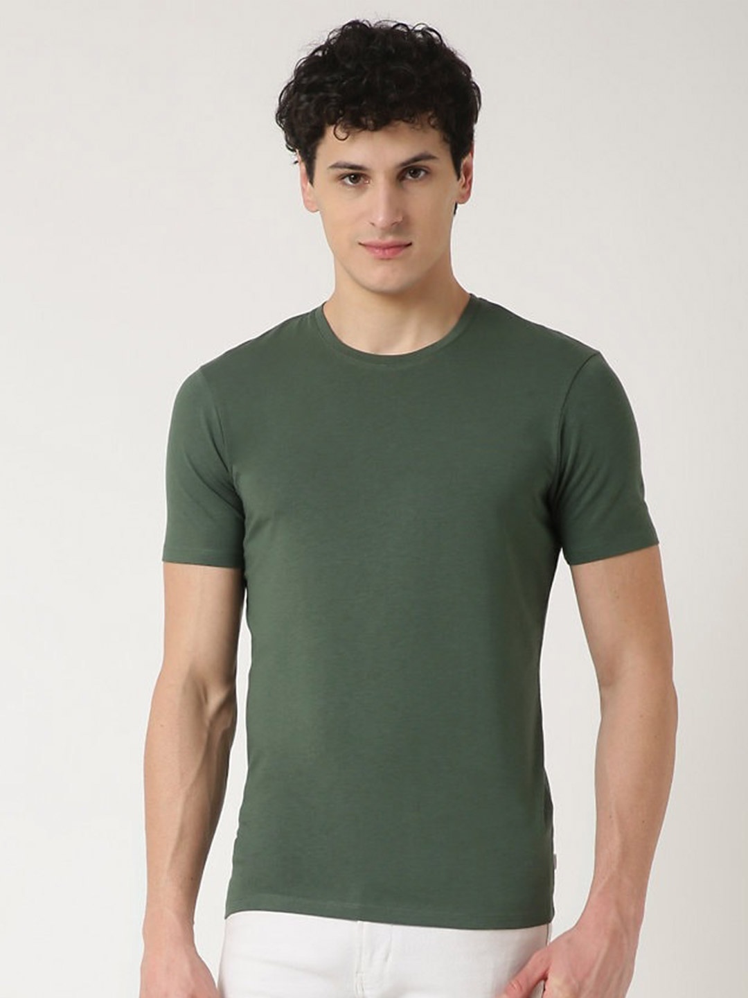 

Marks & Spencer Men Round Neck T-shirt, Green