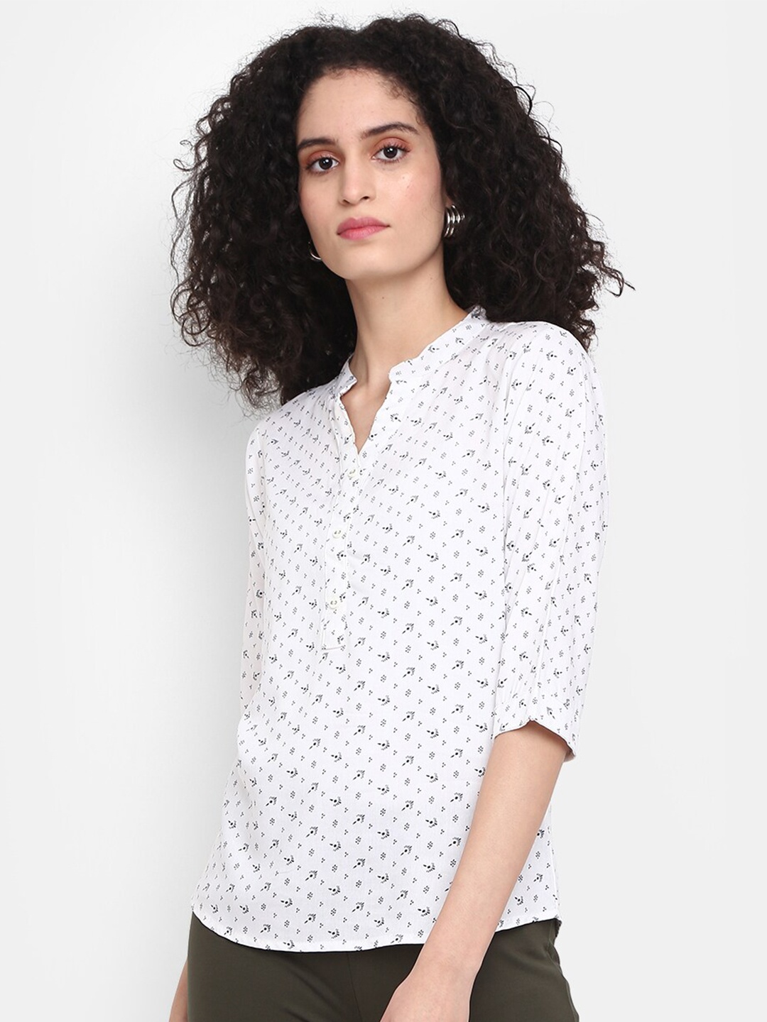 

V-Mart White Ethnic Motifs Print Mandarin Collar Cotton Top
