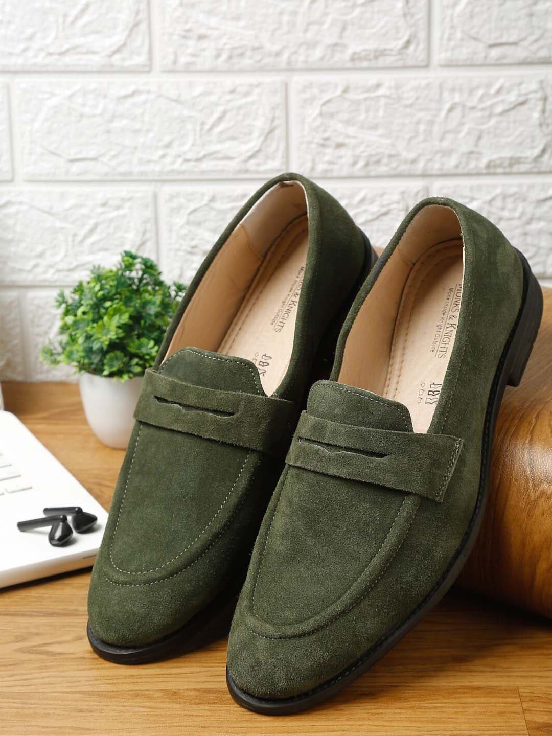 

MONKS & KNIGHTS Men Suede Lightweight Penny Loafers, Green