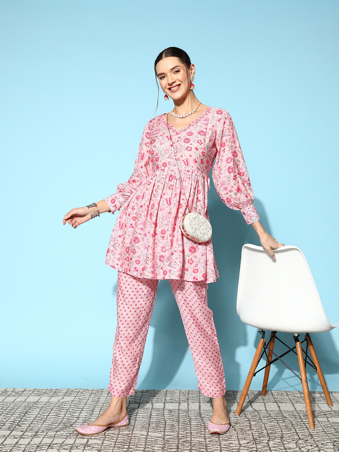 

ZOLA Floral Printed Pleated Kurta with Trousers, Pink