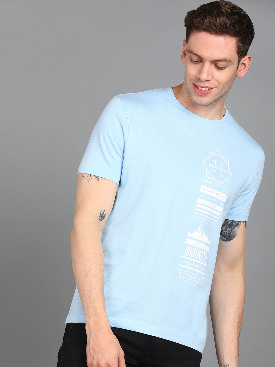 

Urbano Fashion Men Graphic Printed Slim Fit Cotton T-shirt, Blue