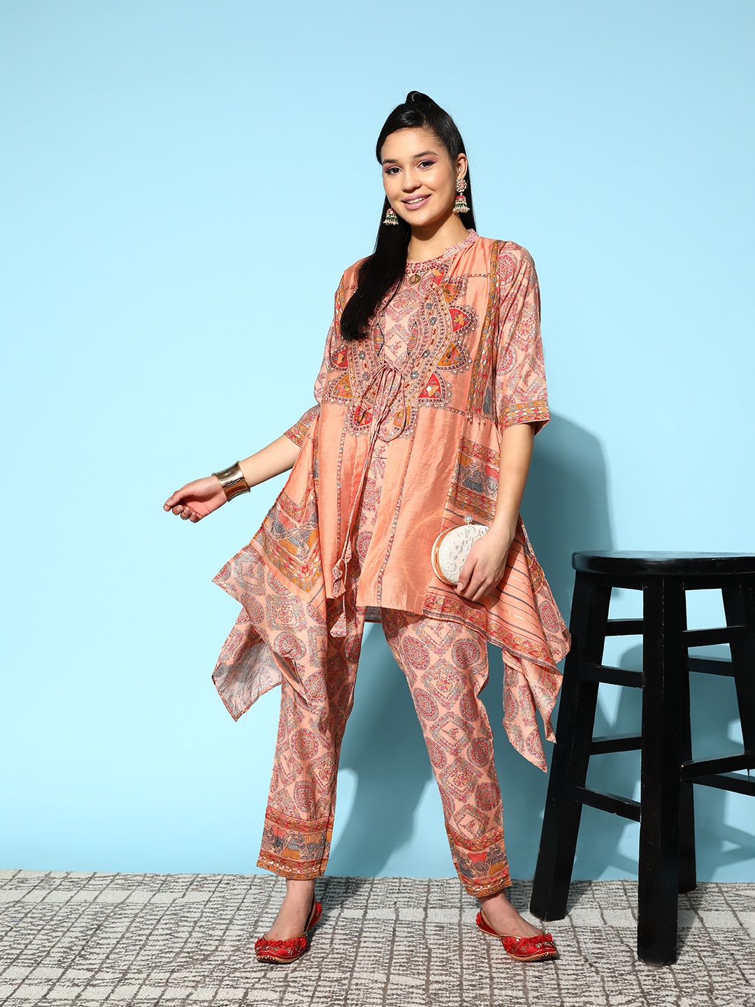 

ZOLA Ethnic Motifs Embroidered Chanderi Silk Kurta with Trousers, Peach