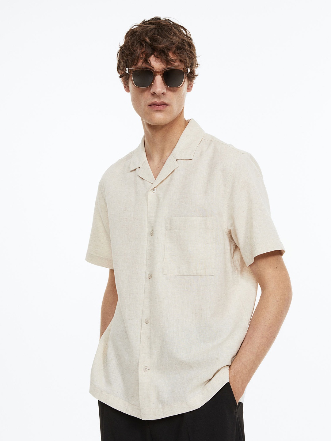 

H&M Men Regular Fit Linen-Blend Shirt, Beige