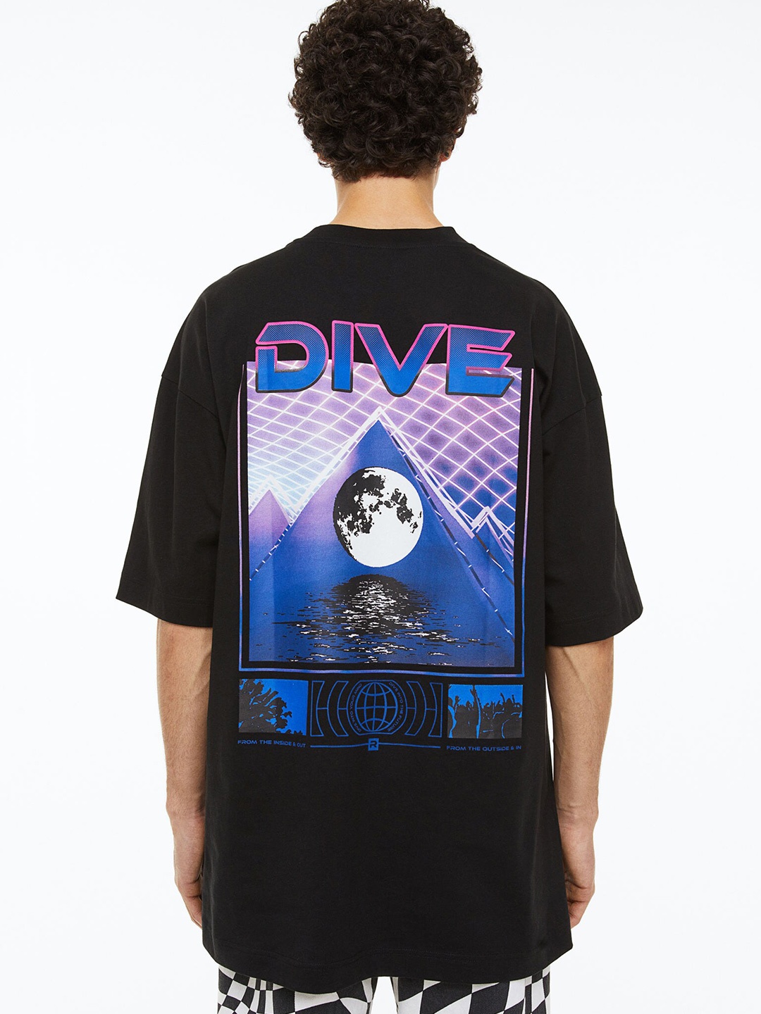 

H&M Men Oversized Fit Printed T-Shirt, Black