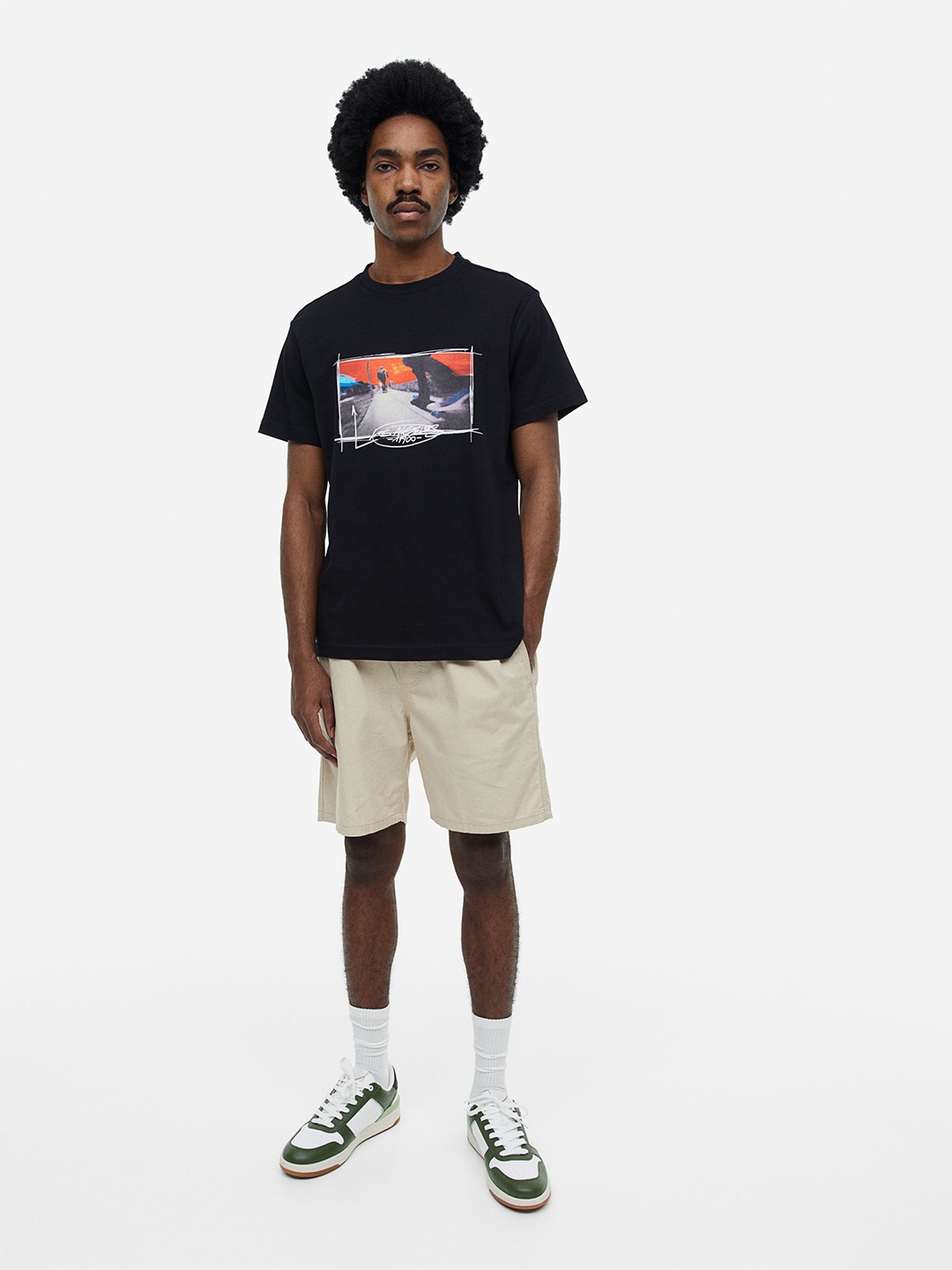 

H&M Men Regular Fit Printed T-Shirt, Black