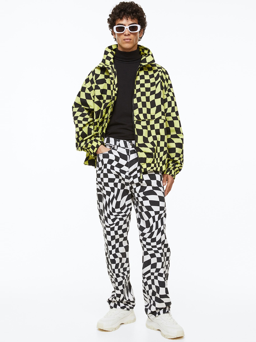 

H&M Men Loose Fit Patterned Twill Trousers, Black