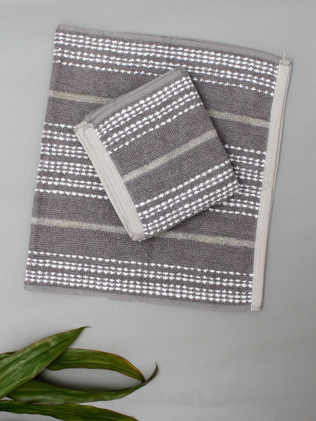

AVI Living Grey & White 2 Pieces Striped 500 GSM Pure Cotton Hand Towels