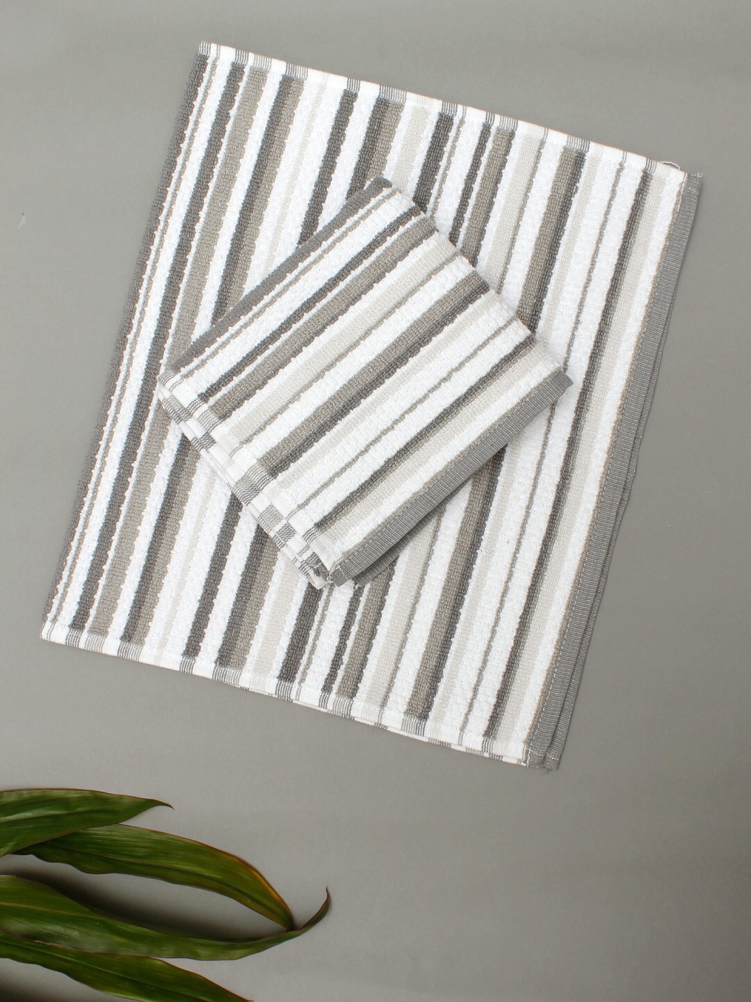 

AVI Living Grey & White 2 Pieces Striped 500 GSM Pure Cotton Quick Dry Hand Towels