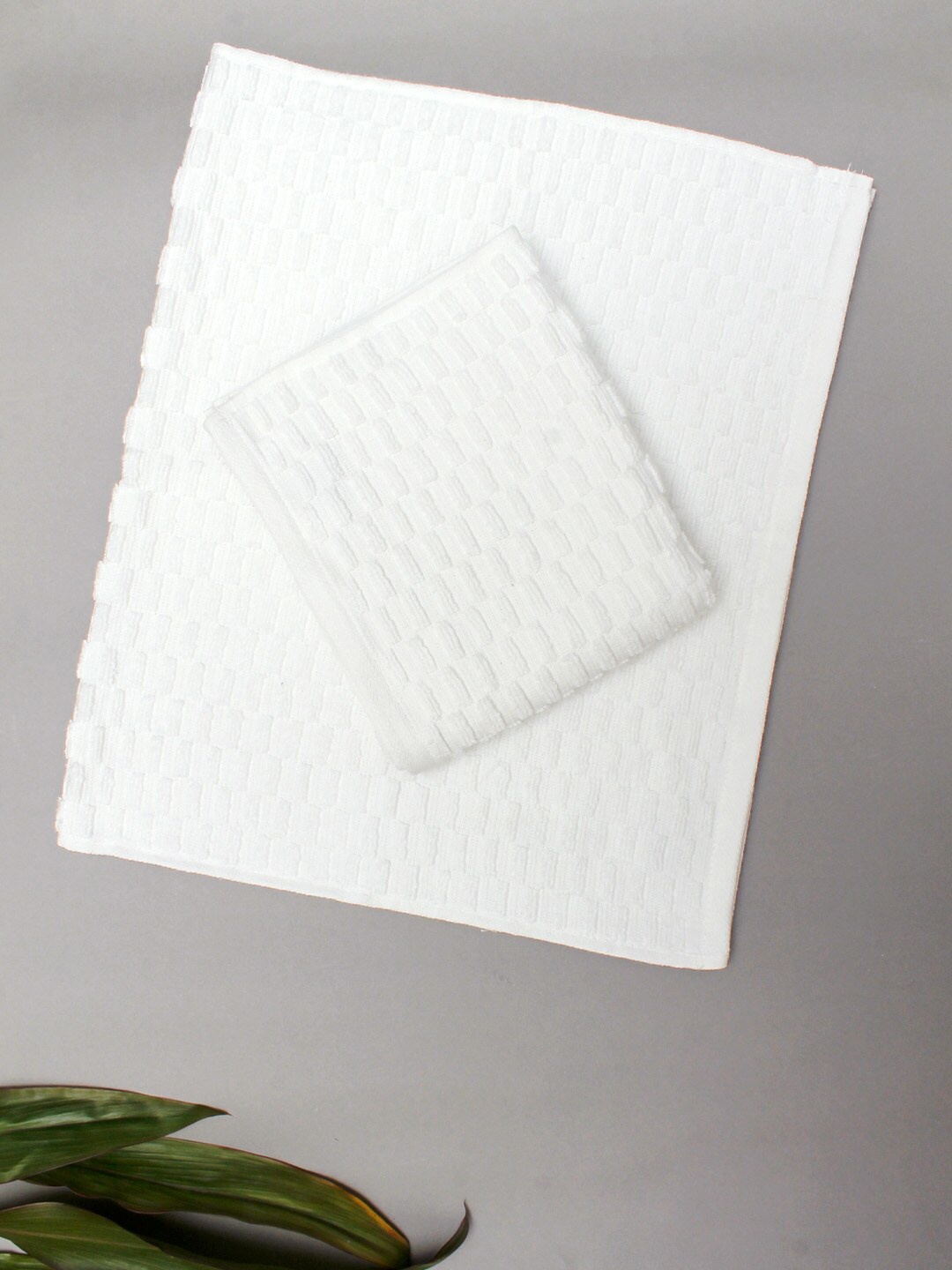 

AVI Living White 2 Pieces Textured 500 GSM Pure Cotton Quick Dry Hand Towels